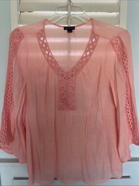 New Directions  Peach Crochet-Trim V-Neck Tunic